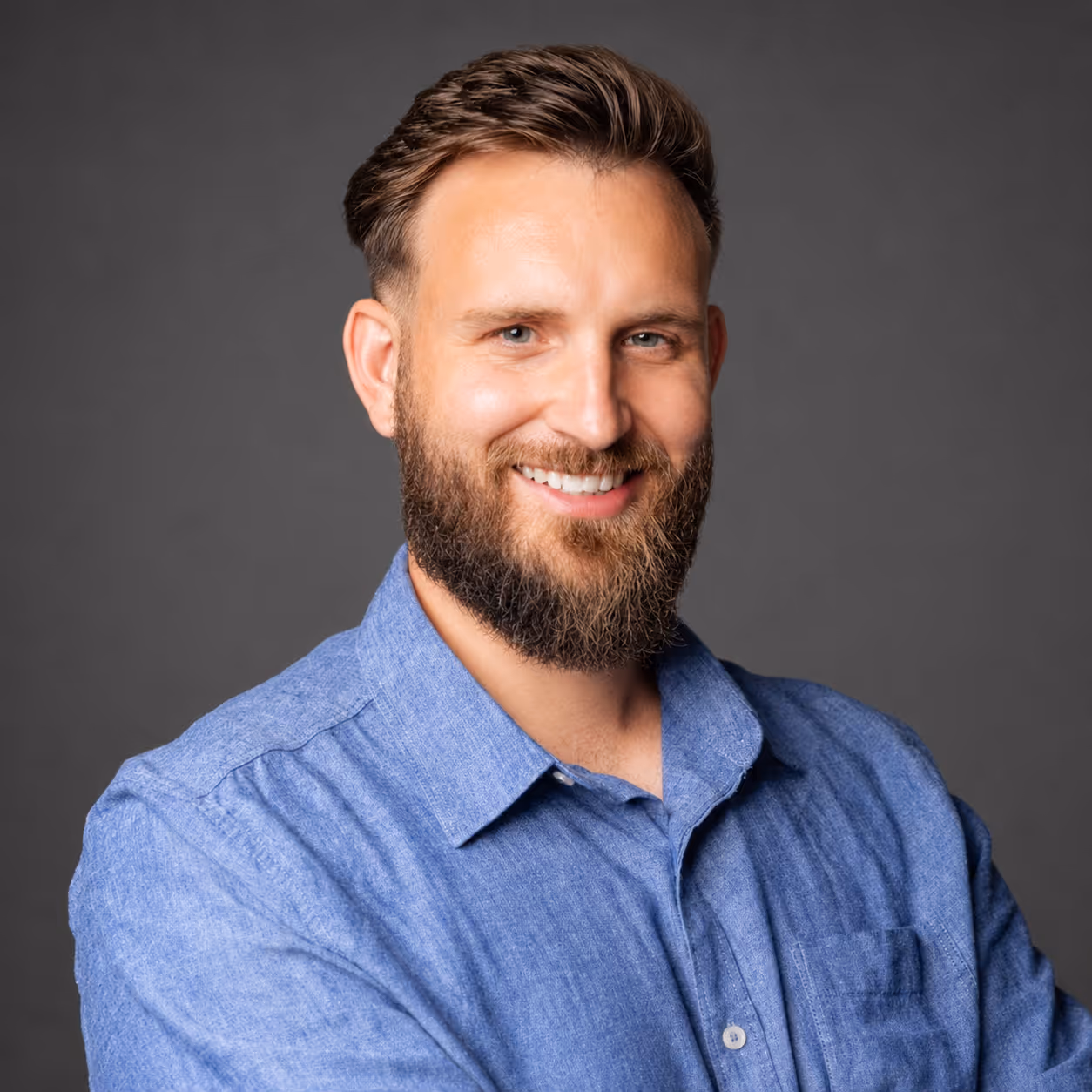 Head shot of Chris Gibb, Managing Director of Ox Financial